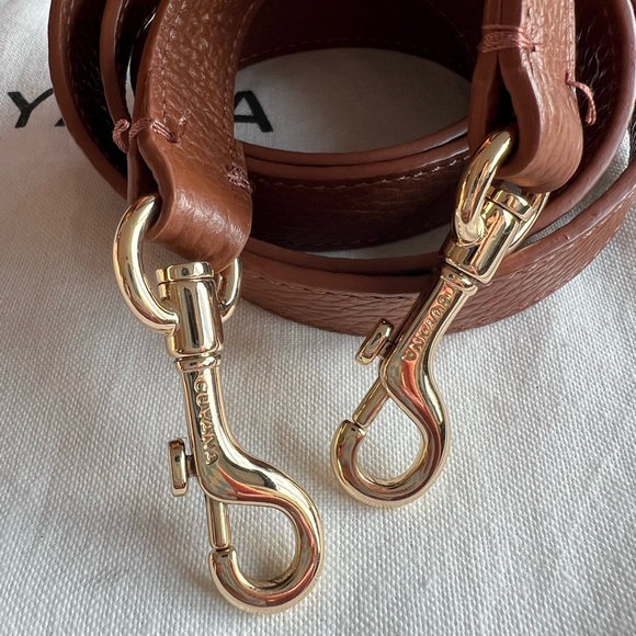 Cuyana Brown Leather Bucket Bag - Picture 2 of 9